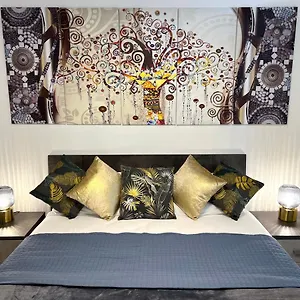 Fellini Aparthotel